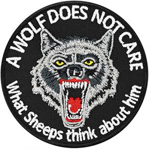 Écusson Thermocollant "A wolf does not care what sheeps think about him" | Patch de loup avec autocollant/patch à repasser alpha à coudre/coller | Application de loup | 75x75mm (EXPRESS-STICKEREI, neuf)