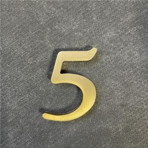 Autocollant en laiton massif de 6,6 cm - Lettres de l'alphabet en m&eacute;tal - Lettres et chiffres autocollants muraux - Signalisation d'adresse de maison, num&eacute;ros de porte, lettres de l'alphabet (num&eacute;ro (Warm Home Company, neuf)