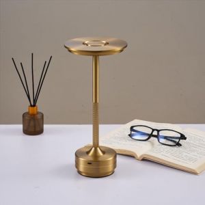 Qinyh Lampe De Table Sans Fil, Lampe De Bureau Led &agrave; Batterie Portable Rechargeable, Charge Rapide R&eacute;Tro Minimaliste Industrielle 3000 Mah Pour Restaurants, Jardin, Patio Ext&eacute;Rieur (gaoxuefei, neuf)