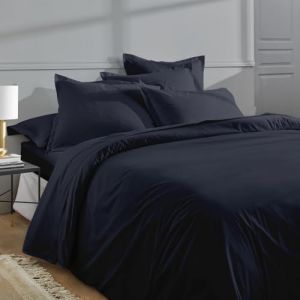 Duquennoy & Lepers 1867 Linge de lit Parure de Lit 2 Personnes 260x240 cm &ndash; Housse de Couette 260x240 cm avec Rabat et 2 Taies d&rsquo;Oreiller 63x63 cm en Percale de Coton 80 Fils de Qualit&eacute; &ndash; Bleu Marine (Duquennoy & Lepers 1867 Linge de lit, neuf)