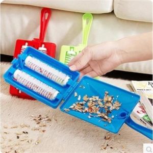 Brosse de nettoyage portable pour moquette 11 x 15 cm avec rouleau réutilisable pour enlever les poils d'animaux, les débris, les tissus d'ameublement, les lits et les sols, violet rose (Livehomeshop, neuf)