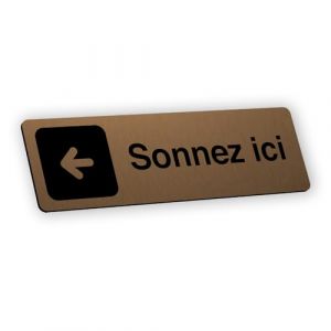 Plaque signal&eacute;tique grav&eacute;e autocollante Sonnez ici fl&egrave;che gauche - bronze - format 12x3,7 cm (my-goodprice, neuf)