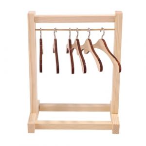 Lyreh Portant Vêtements Poupée avec Cintres, Mini Portant en Bois avec 6 Cintres pour Poupée de 17cm Mini-Armoire Accessoires pour Maison de Poupee(Couleur Bois) (Haipingmian, neuf)