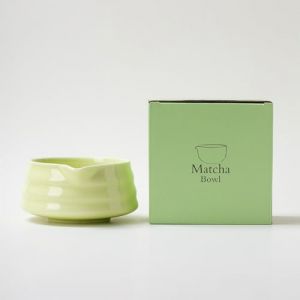 YlobdolY Bol à matcha en céramique avec bec verseur, bol traditionnel fait à la main en porcelaine émaillée solide japonaise à rayures avec coffret cadeau pour fouetter le matcha vert pomme (YiHangFuShi, neuf)