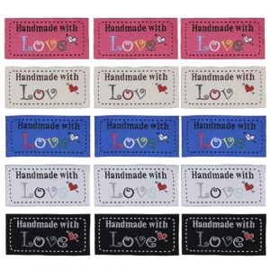 Create idea 50 Pi&egrave;ces &Eacute;tiquette Tissu pour V&ecirc;tements Handmade With Love &Eacute;tiquette Couture &Eacute;tiquette de D&eacute;coration Couture &Eacute;tiquette Cadeau Artisanal Bricolage 50x24mm Rose Bleu Beige Noir Blanc (Create Idea, neuf)