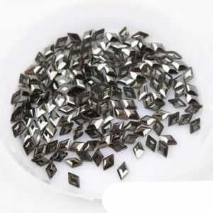 YTYHFEM Losange 3 * 5mm Dos Plat Ongles Strass Cristaux de Forme spéciale Nail Art décoration-Noir 100 pièce (qichunxianshuaideyongshangmaoxinggerenduzioz, neuf)