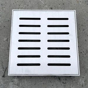 Caniveau Exterieur Grille de Drainage Carrée 10x10 15x15 20x20 25x25 30x30 40x40 50x50 60x60 Cm, Couvercle de Drainage Extérieur en Acier Inoxydable 304 pour Cour, Égout, Garage(20cmx20cm(7 7/8"x7 7/8 (Einsame Nacht, neuf)