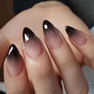 Xanthelle Ongles &agrave; Presser, Ongles Amande Courts Nude-Noir avec D&eacute;grad&eacute;, Ongles &agrave; Coller pour Femmes, Faux Ongles pour Halloween (senyanjinshangmaoyouxiangongsi, neuf)