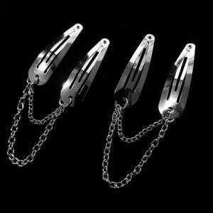 Lot de 2 barrettes à cheveux en métal argenté avec pendentif en forme de cœur (chaîne) (Fast Media Ships From USA, neuf)