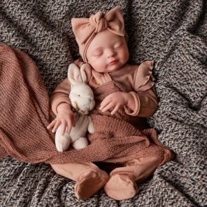 JIZHI Poupées Reborn 20 Pouces Reborn Bébés Poupées Filles Réaliste Bébé Corps en Tissu Dormant Reallife Nouveau-né Aspect Réel Réaliste Tout-Petit Fermer Les Yeux (LSJDOLL, neuf)