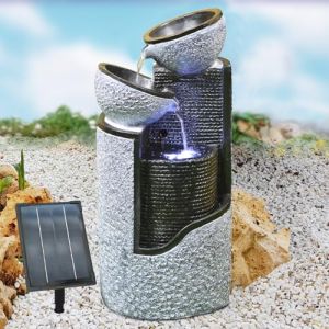 AMUR Fontaine de Jardin Solaire Autonome avec Batterie Lithium et &Eacute;clairage LED Moderne et &Eacute;l&eacute;gante, Ambiance Relaxante (Amur S.&agrave; r.l., neuf)