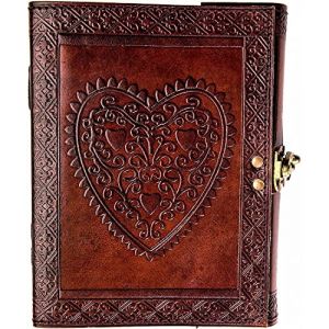 Carnet en cuir pour homme et femme - Superbe carnet en forme de c&oelig;ur en relief sur cuir v&eacute;ritable - Fait &agrave; la main - Avec fermoir en C - Pour cadeau artistique, dessin et croquis - Voyage ou &eacute;criture (Urban.Leather, neuf)
