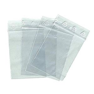 lot de 20 Sachets 150 x 200 mm fermeture zip Transparent. Sachet fermeture zip 15 x 20 cm 50u sac plastique compatible alimentaire et cong&eacute;lation de marque UNIVERS GRAPHIQUE REF UGS13-20. (solutions-imprimerie, neuf)