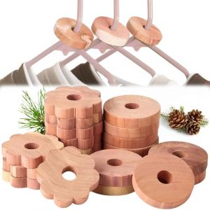 SQAQS 40PCS Anneaux de Cedre, Ronds et Flocons, Protection Naturelle Contre Les Mites en Bois de cèdre, Défense Contre Les MitesProtection décorative et Naturelle Contre Les Mites pour Penderie (SQAQS, neuf)