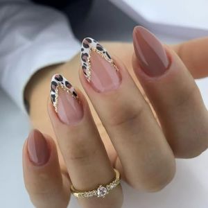 Ceboic 24 Pièces Faux Ongles Court Amande, Nude Pink French Press on Nails Acrylique Couverture Complète Ongles à Coller Ballerine Artificiel Ongles à Presser pour Femmes et Filles - Imprimé Léopard (GSSYUNHAI, neuf)