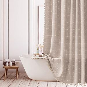Rideau de douche GGAIMWF extra long en tissu &agrave; carreaux de style rustique et boh&egrave;me pour salle de bain, ensemble de rideau de douche infroissable et mignon avec pompons (WN A6, neuf)