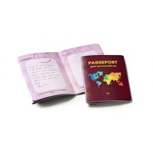 Cadeau original pour départ d'un collègue retraite mutation demission - passeport livre d'or - cadeau original Humour Femme Homme - Mieux qu'une grande Carte De Départ. Idéal Pot De Départ (Marie Ben, les mots sont des cadeaux, neuf)