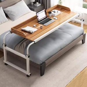 ZHFASDS Table De Lit CroiséE avec roulettes，Hauteur Et Largeur RéGlables Au-Dessus du Lit De Nourriture Table MéDicale Roulante pour Over Bed Table with Desktop Baffle(Color:Bois) (ZHF123, neuf)