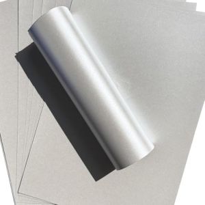 Lot de 20 feuilles de papier double-face nacré au format A4 de 120 g/m² pour imprimantes à jet d’encre et laser Argent brillant (Syntego UK, neuf)