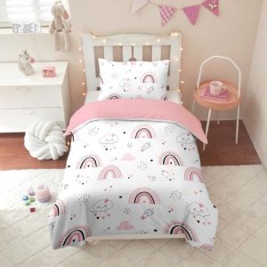 CINYE Rose Arc-en-Ciel Parure De Lit Enfant - Housse De Couette 120x150 cm + Taie d'oreiller 40x60 cm - pour b&eacute;b&eacute;, Fille - Parure De Lit avec Arc-en-Ciel/Nuages/&eacute;toiles/Lunes/C&oelig;urs - 100% Microfibre (HUIBOKJD, neuf)