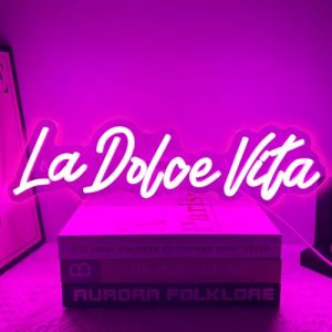 Rucvixkt La Dolce Vita Néon Signe DéCoration Murale PersonnaliséE Mariage Fête Cadeau D'Anniversaire Néon Logo, Belle Led Néon Décoration Intérieure Chambre De Fille (RUYINEON, neuf)