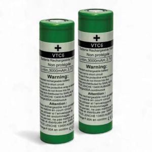 Exclu Certy Accu, Piles Rechargeables 3.7V 3000mAh – Batteries Haute Capacité Lithium-ION pour Cigarettes Electroniques, Lampe LED, Télécommande, Outils, Voiture RC, Outils Électriques (Pack de 2) (CERTY, neuf)