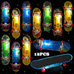TOPJOWGA 12 Pièces Skateboard LED Finger, Skate Lumineux, Planche à Roulettes de Doigt, Jouet pour Enfants Anniversaires (TOPPLAYER, neuf)