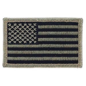 Akachafactory Patch &eacute;cusson brod&eacute; Drapeau USA Etats Unis americain Camouflage Noir Airsoft (Akachafactory, neuf)