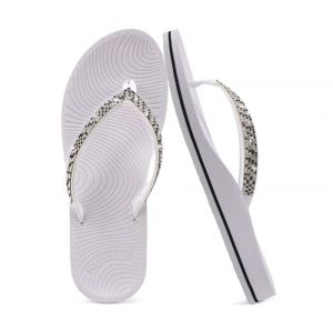 KuaiLu Femmes Strass Flip Flops avec Confort Arc Soutien Yoga Tapis Coussin Sandales Mode Et&eacute; Plage Piscine Voyage Orthotic Walking Thong Sandles Slip sur Plantar Fasciitis Argent Blanc 37 (KUAILU-XYL, neuf)