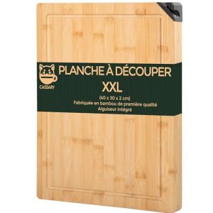 Planche &agrave; d&eacute;couper en bois XL avec aiguiseur int&eacute;gr&eacute;. Planche &agrave; d&eacute;couper professionelle en bois multifonctionnelle pour couper et hacher la viande, les saucisses, le fromage, le pain... Planche bambou (CASSARY, neuf)