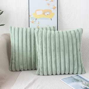 NIULAA Lot de 2 Housses de Coussin en Fausse Fourrure Duveteuse pour Canap&eacute;-lit,Housse Coussins Moderne D&eacute;coratifs Style Marocain 40 x 40 cm Vert Sauge (NIULAA, neuf)