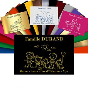 Plaque De Maison Famille Personnalisée Pour Boite Aux Lettres - Plaque Family PVC À Personnaliser - 12x8cm - 24 Motifs Disponibles (Noir écrit Jaune Or) (GRAVURE ET COMPAGNIE, neuf)