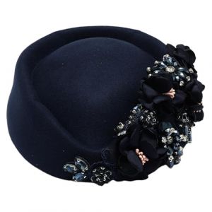 Aislor Femme Vintage Bonnet Beret &Eacute;glise Soiree Cocktail Pour Dame Retro Chapeau Fascinator Bibi Casquette Doux Aux Fleurs D&eacute;coration Bleu marine Taille unique (Aislor EU, neuf)