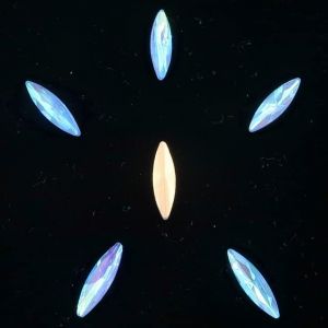 Cristal de verre 4 * 15mm forme mince arc-en-ciel gelée bonbon point arrière colle sur perles de strass applique bricolage coupe-A20 Lt saphir AB, 4x15mm 50pcs (xiekedihaowu, neuf)