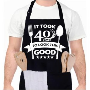 WWYSSZ Tablier Cuisine Homme Humour, Tablier Coton Barbecue Homme, R&eacute;glable &Eacute;tanche Noir Tabliers BBQ Personnalis&eacute; Humoristique, avec 3 Poches, pour Barbecue F&ecirc;te, F&ecirc;te des P&egrave;res, Anniversaire, No&euml;l (WWYSSZ, neuf)