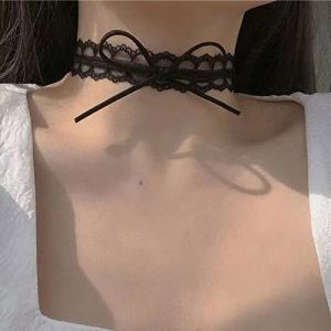 Wendalern Gothique Noir Dentelle Collier Ras Du Cou Vintage Ruban Arc Collier Collier Sexy Velours Dentelle Tatouage Ras Du Cou Clavicule Cha&icirc;ne Collier Costume Bijoux Accessoires pour Femmes Filles (Wendalern, neuf)
