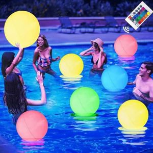 Jouet de Piscine Gonflable à LED, 4 Boule d'eau LED avec 16 Couleurs de Lumière et Télécommande, Ballon de Plage Gonflable Lumineux à LED, Jeux de Piscine Gonflable pour Décoration de Plage Piscine (Pomurom, neuf)
