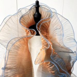 URROMA Vintage volant&eacute; pliss&eacute; Mousseline de Soie Bordure, 3 Yards Blue Gold Single Lock Edge pliss&eacute; Satin Dentelle Ruban Tissu Appliques Bordure Artisanat Couture v&ecirc;tements Robe Sac d&eacute;coration (URROMA FR, neuf)