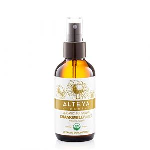 Alteya Organic Pulvérisateur d'eau de camomille 240 ml (Bioglass)- Certifié organique par USDA Pure Bio Florale Distillé à la vapeur à la main de Anthemis Nobilis - Éclairant, Hydratant et Calmant (Alteya Organics - Europe, neuf)