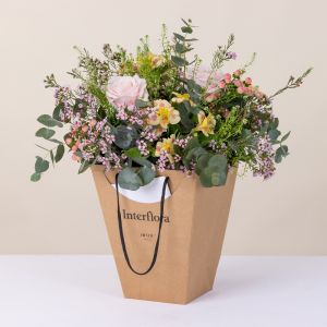 Bouquet sorbet et sac cadeau pour offrir - Interflora