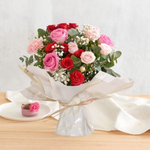 Bouquet de fleurs Kiss et sa bulle d'eau - Interflora