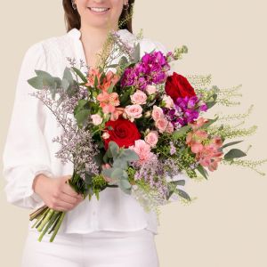 Bouquet de fleurs amoureux de Saint-Valentin en livraison - Interflora