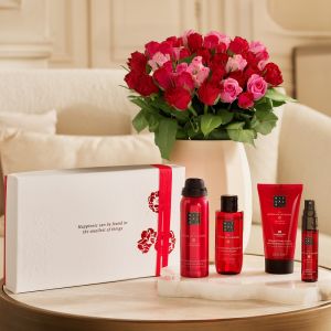 Bouquet de roses et coffret Rituals Ayurveda en livraison - Interflora
