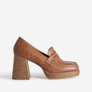 Mocassin camel &agrave; talon et plateforme