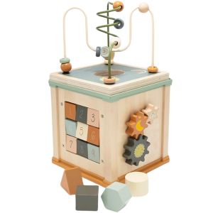 Cube d'activit&eacute;s en bois