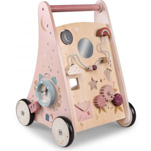 Chariot de marche d'activit&eacute;s Apr&egrave;s la pluie