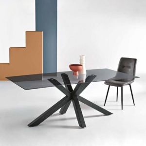 Table &agrave; manger DANTE avec plateau en verre fum&eacute; et pi&egrave;tement en m&eacute;tal 180x90 cm