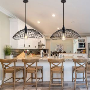 SNOGOLD Lustre Suspendue Industrielle en Métal Lustre Chapeau de Paille Lampe de Plafond Éclairage Moderne pour Salle a Manger