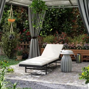 Bain de soleil chaise longue avec coussin en r&eacute;sine tress&eacute;e inclinable avec roulettes 198 x 65 x 85 cm cr&egrave;me