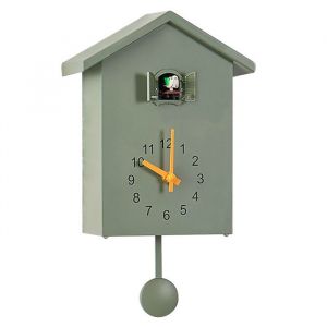 Horloge Style Nordique avec Coucou – Loiseau sort pour marquer lheure design unique.